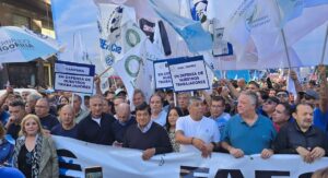 Mercantiles Marcharon, La Paritaria Homologada NO Desactiva el Conflicto de Fondo